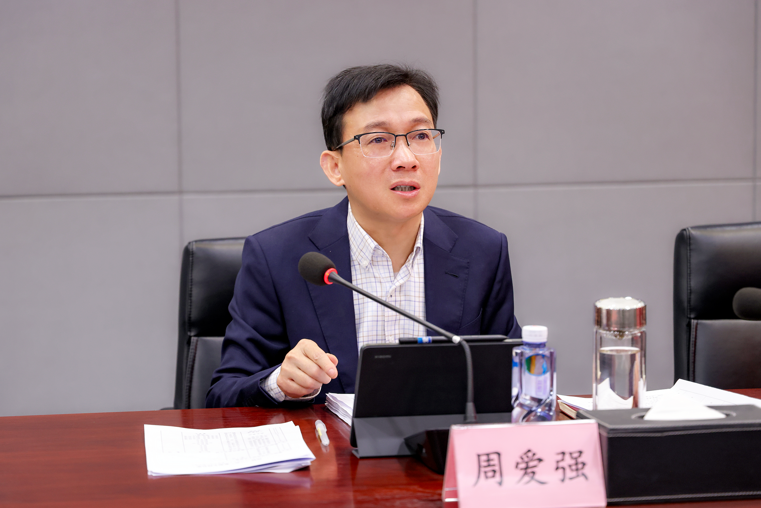 R5__7241-2.png R5__7241-2.png